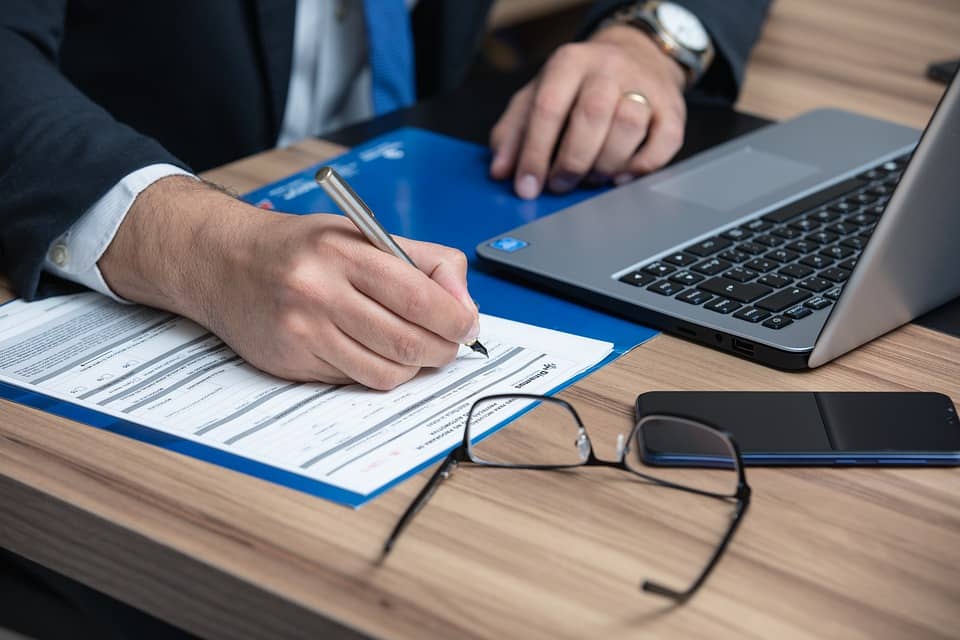 immigration lawyer